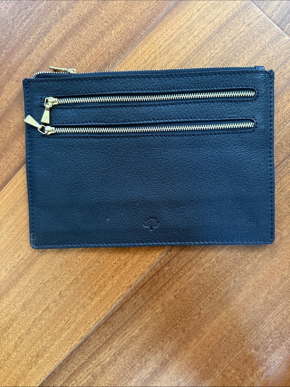 Mulberry Black Leather Zip Pouch with Gold Hardware - Picture 2 of 6